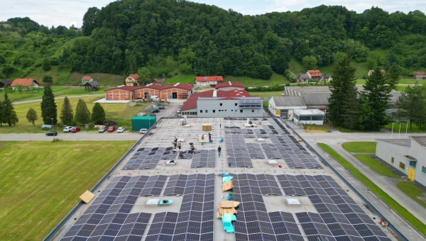 Družba HTZ Velenje nadaljuje z gradnjo velikih sončnih elektrarn